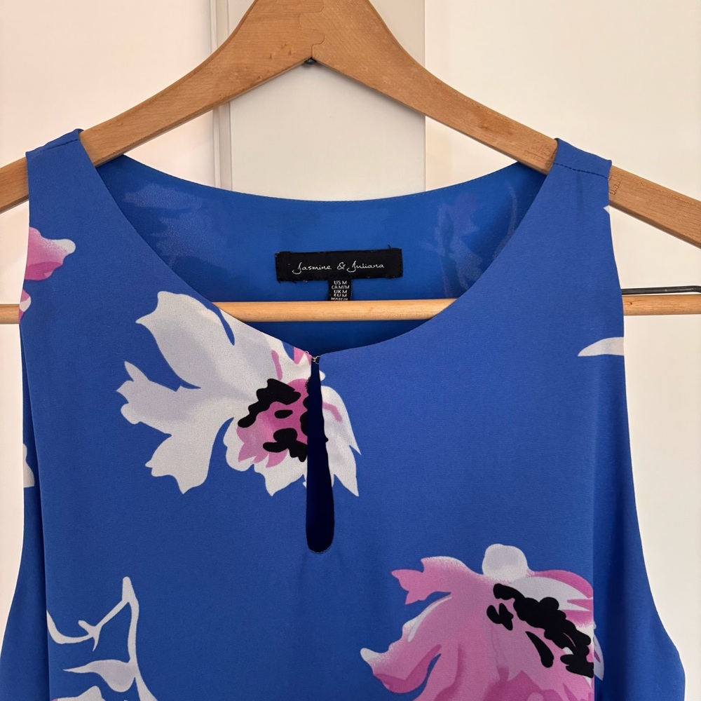 Jasmine & Juliana Blue‎ With Tropical Flowers Top Sleeveless Blouse - Picture 4 of 11